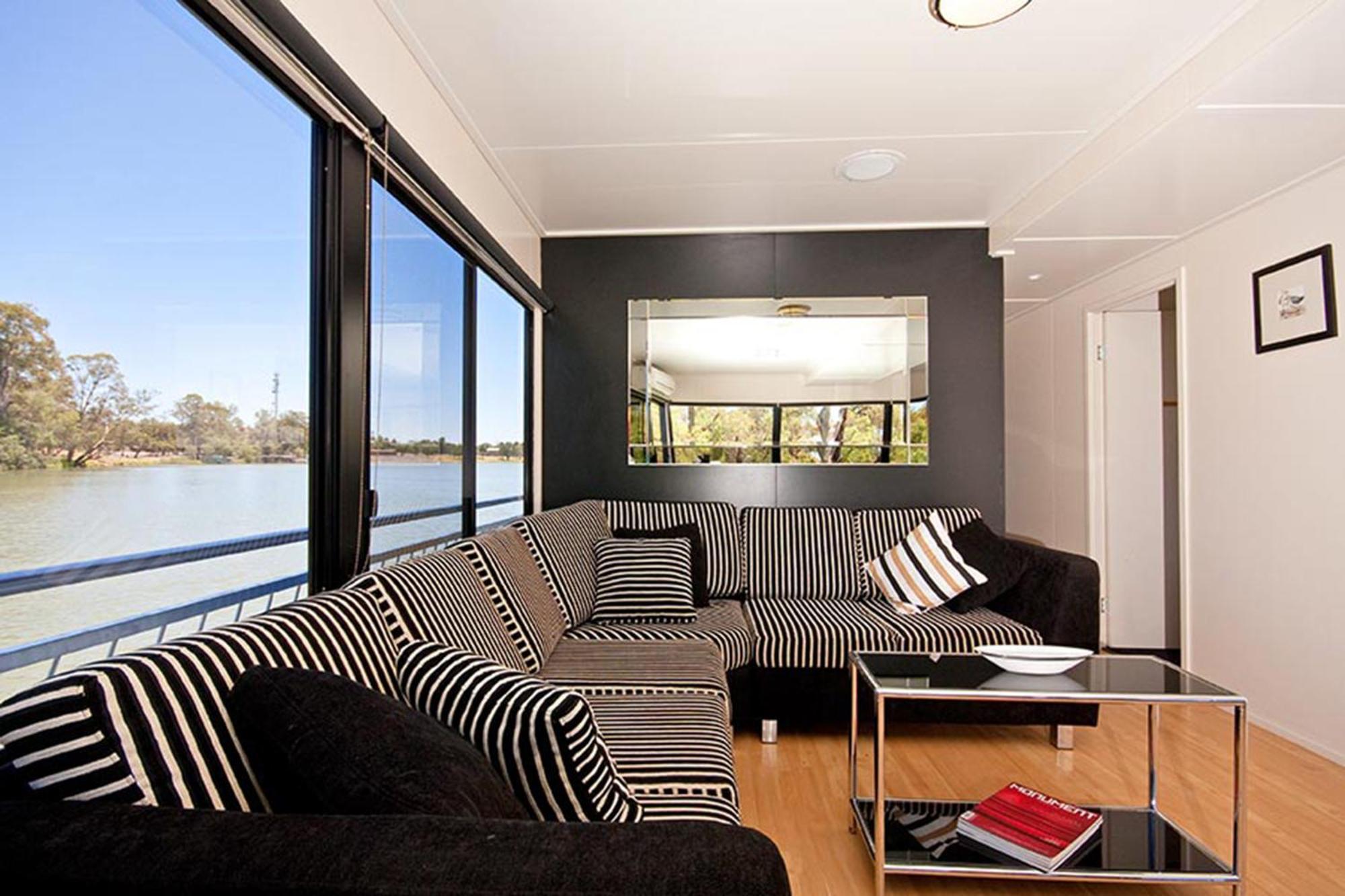 All Seasons Houseboats Hotel Mildura Exterior photo