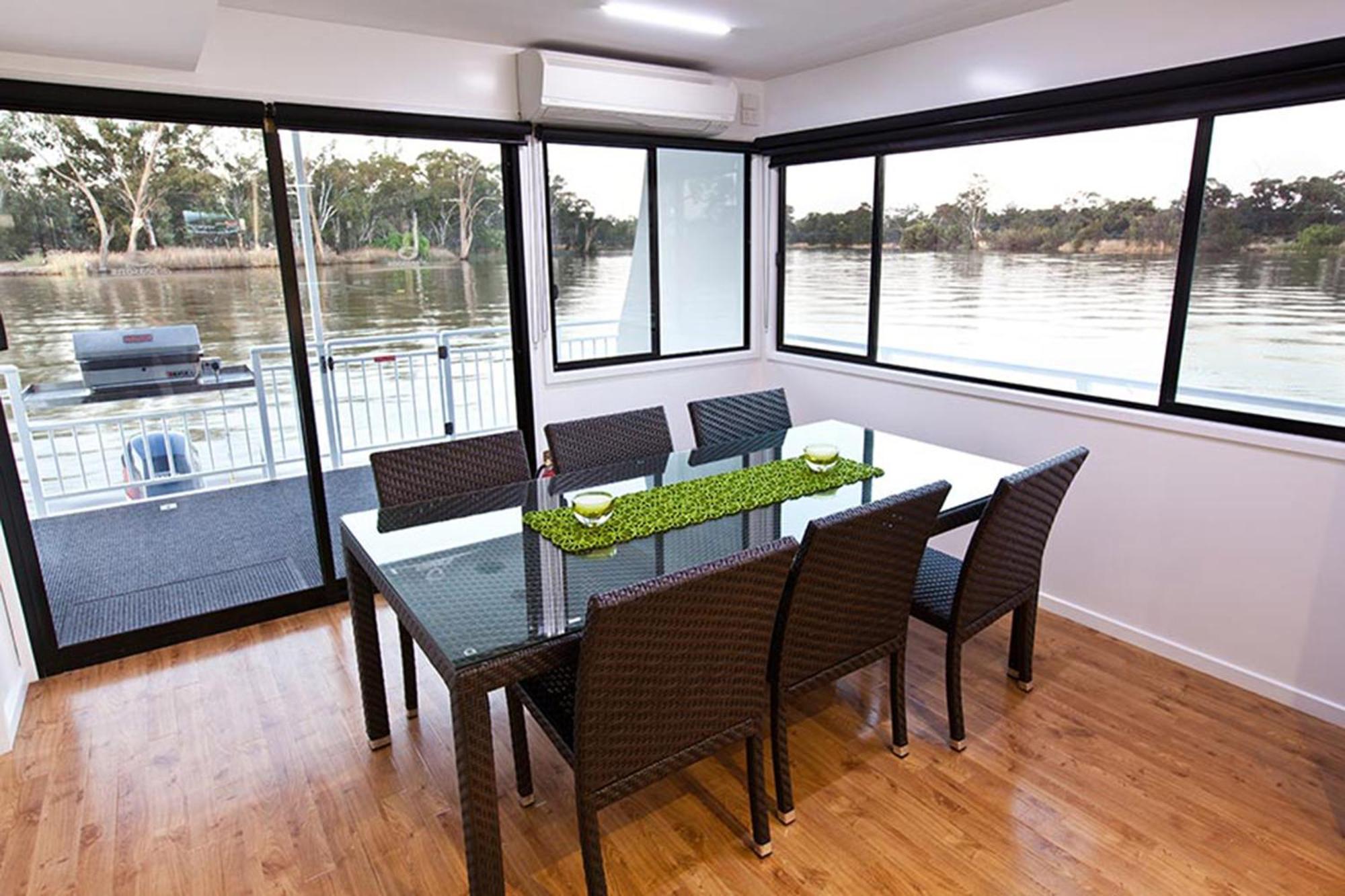 All Seasons Houseboats Hotel Mildura Exterior photo